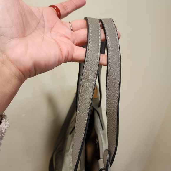 LOUENHIDE Gray Snake Print Large Tote Bag - Picture 13 of 13